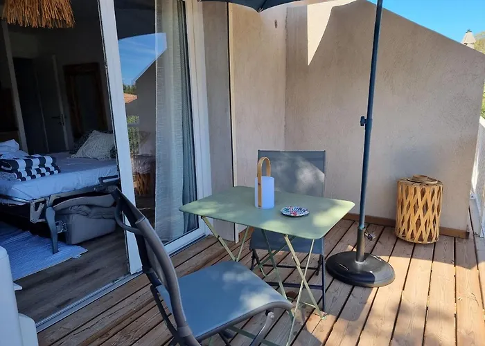 Fiori Di Flore דירה לצ'י